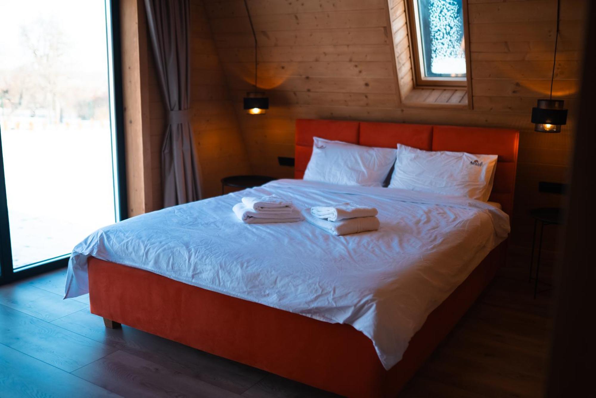 Vino Chalets Bran Sohodol  Extérieur photo